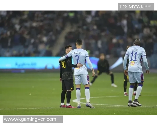 中超激战巴黎圣日耳曼大胜波尔图引发转会热议与球迷狂欢