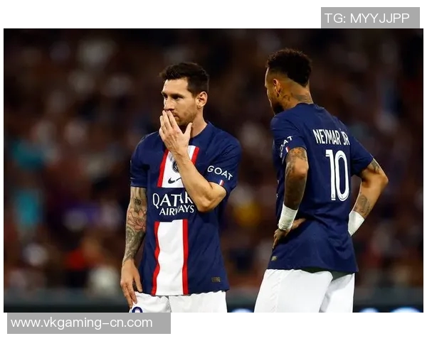 足总杯激战巴萨与巴黎圣日耳曼互交白卷补时进球引发全场狂欢