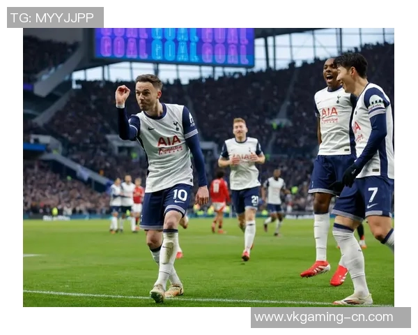 英超焦点战国米3-0热刺红牌争议引发全场热议